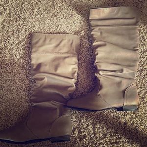 Tan boots (knee high) size 9